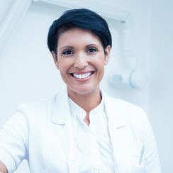 //selarl-kamm.chirurgiens-dentistes.fr/wp-content/uploads/2015/07/staff4.jpg